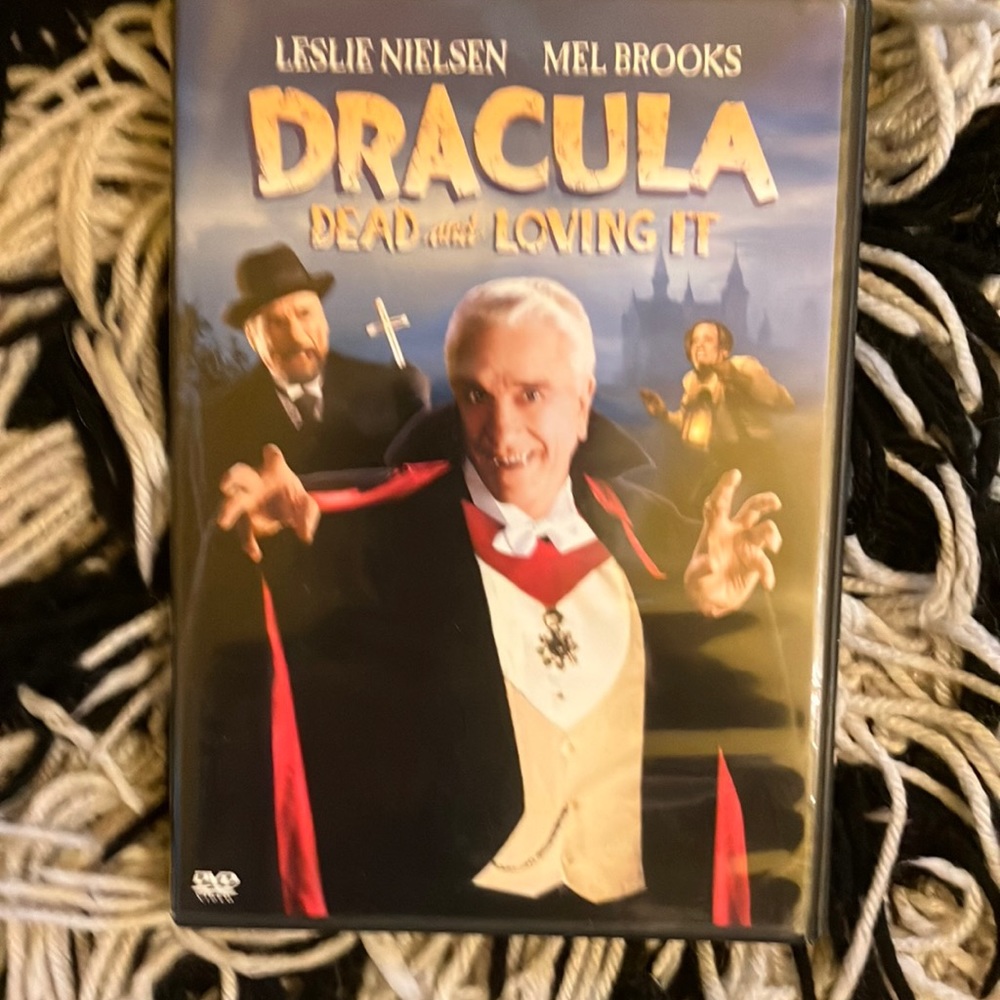 “Dracula” DVD Leslie Nielsen Mel Brooks “Dead and Loving It”